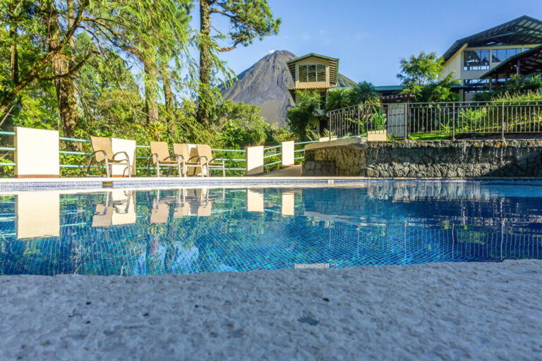 Pool-Jacuzzi-AOL-Gallery-6-1024x683