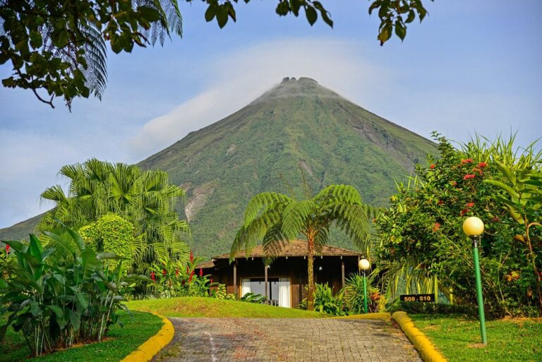 hotel-lomas-del-volcan